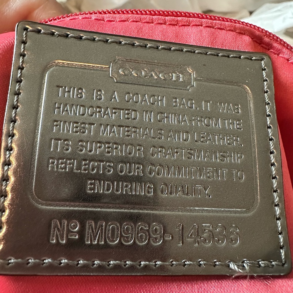 2009 Coach Poppy Special Edition Signature Sequin Tote Bag. Beautiful  Condition - Picture 12 of 13